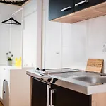 Cosy Box At Boxhagener Platz