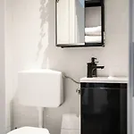 Cosy Box At Boxhagener Platz