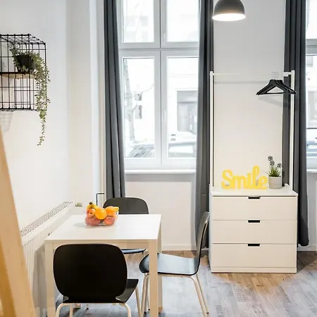 Cosy Box At Boxhagener Platz