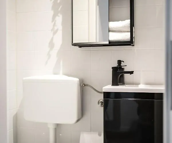 Cosy Box At Boxhagener Platz